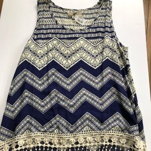 “Ya Los Angeles” blue/white tank top with lace